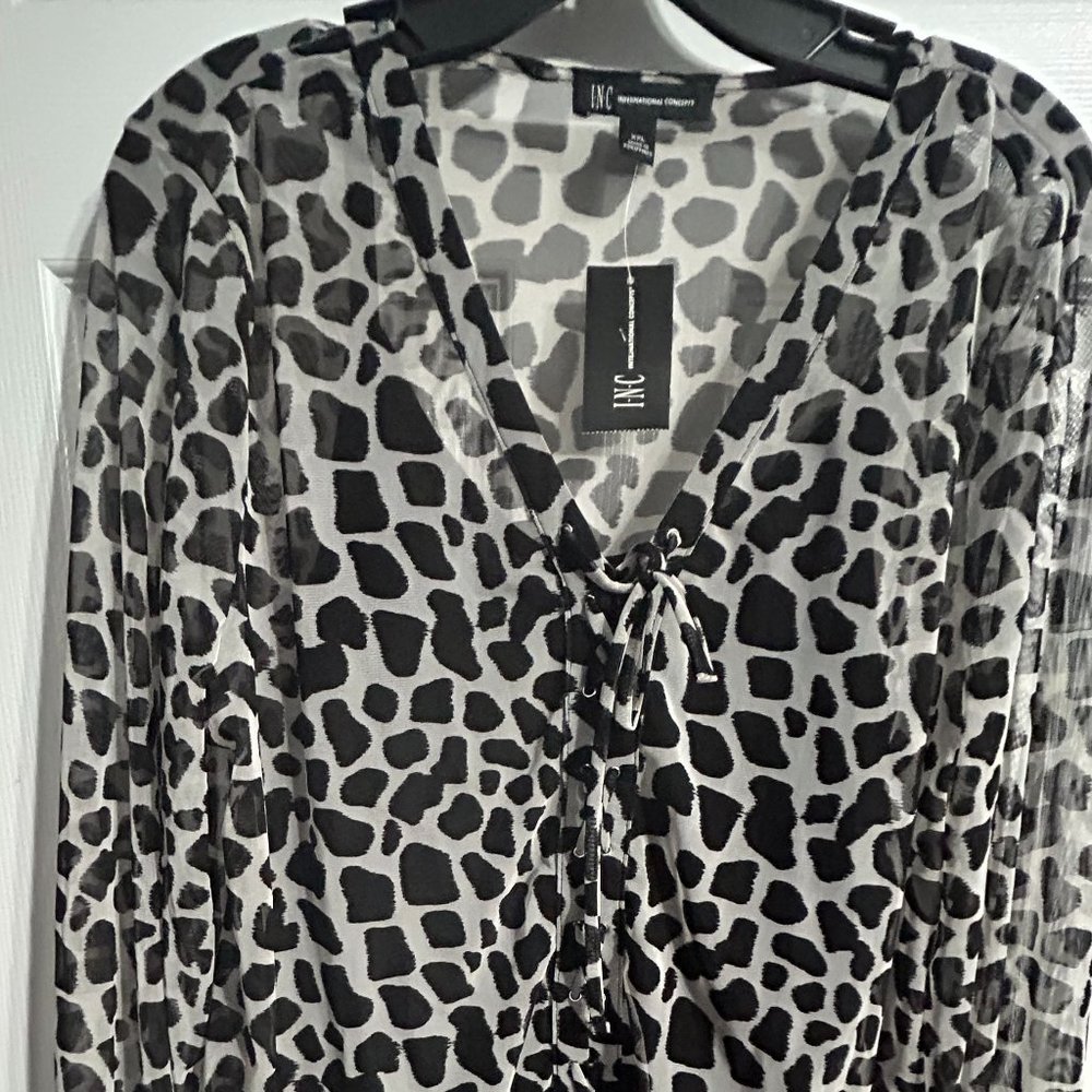 INC  INTERNATIONL CONCEPTS - WOMAN'S PLUS SIZE BLOUSE